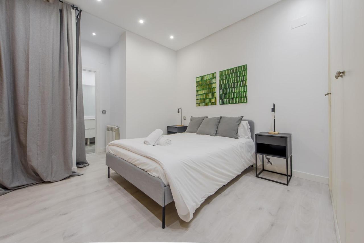 Cool/Soho Style Apt Para 9Pax C/Luciente Madrid Exterior foto