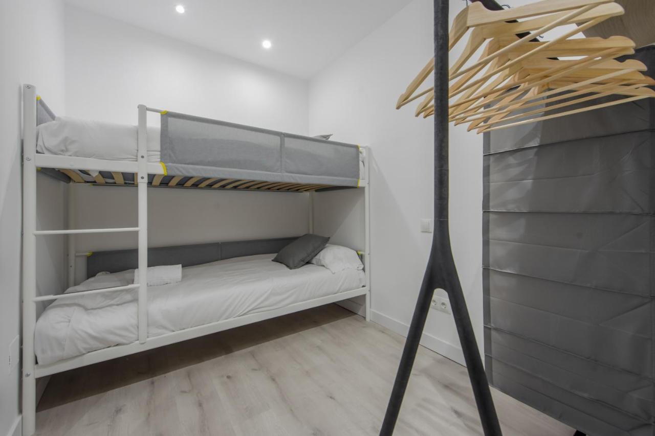 Cool/Soho Style Apt Para 9Pax C/Luciente Madrid Exterior foto